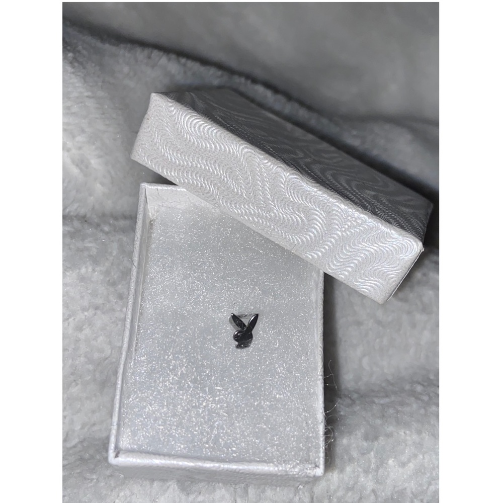 PlayBoy bunny & Cross nose stud 20g
